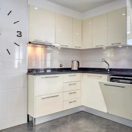 Baia Cliff View, A In Madeira *