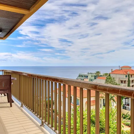 Baia Cliff View, A In Madeira Daire